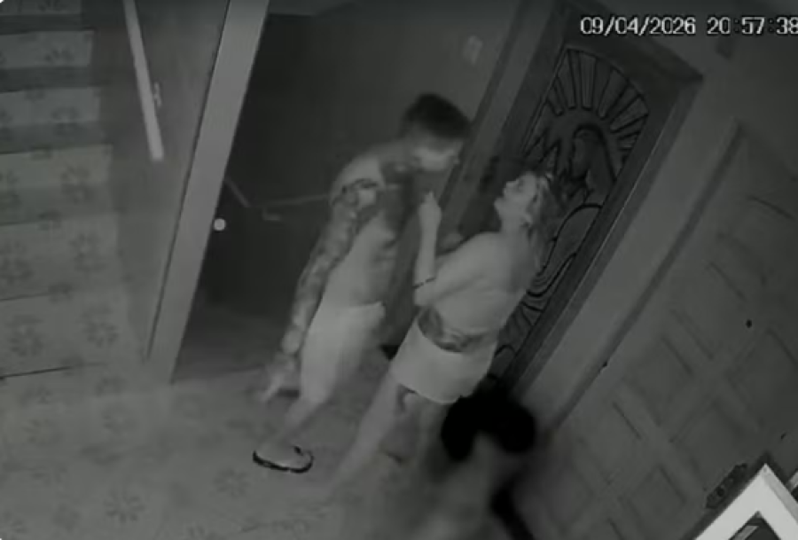 Homem é preso após esfaquear e m ex-namorada em apartamento em São Paulo