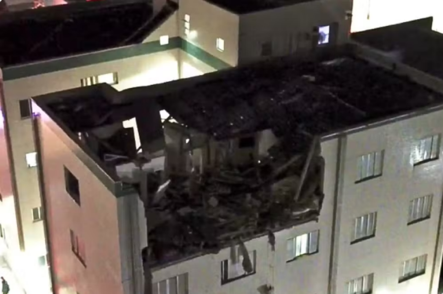 Explosão de botijão de gás destrói apartamento e deixa mulheres feridas em Mongaguá