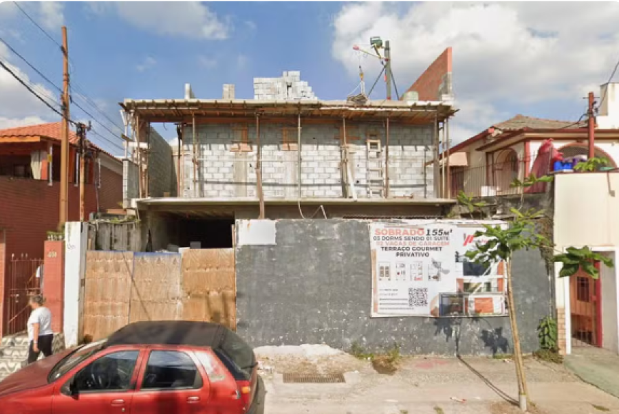 Construtora de prédio que desabou em SP acumula denúncias de golpes e obras atrasadas