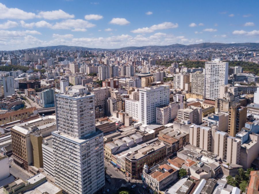 Vendas de imóveis sobem 20% em Porto Alegre e estoque recua 8%