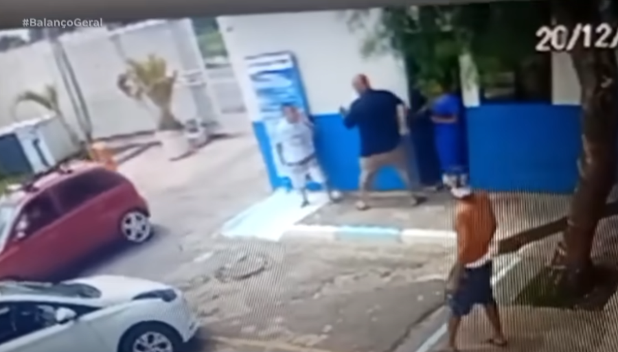 Morador é agredido pelo esposo da síndica em garagem de condomínio