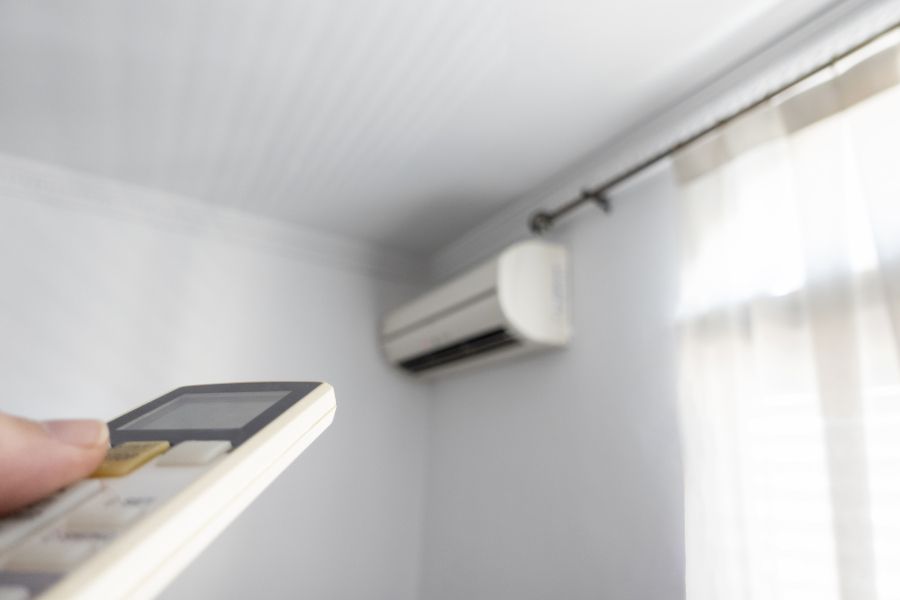 Moradores acionam justiça por limitações na instalação de ar-condicionado em apartamentos