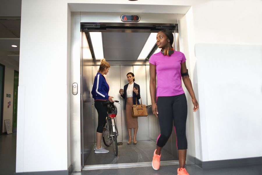 Projeto de lei quer acabar com distinção entre elevador social e de serviço