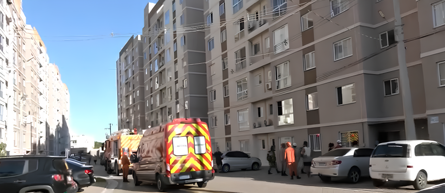 Ventilador pega fogo e provoca incêndio em apartamento de condomínio no interior do Rio