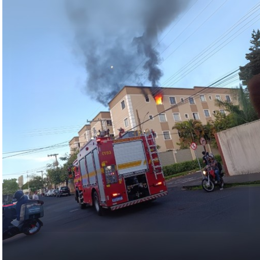 Homem morre durante incêndio em apartamento em Uberlândia