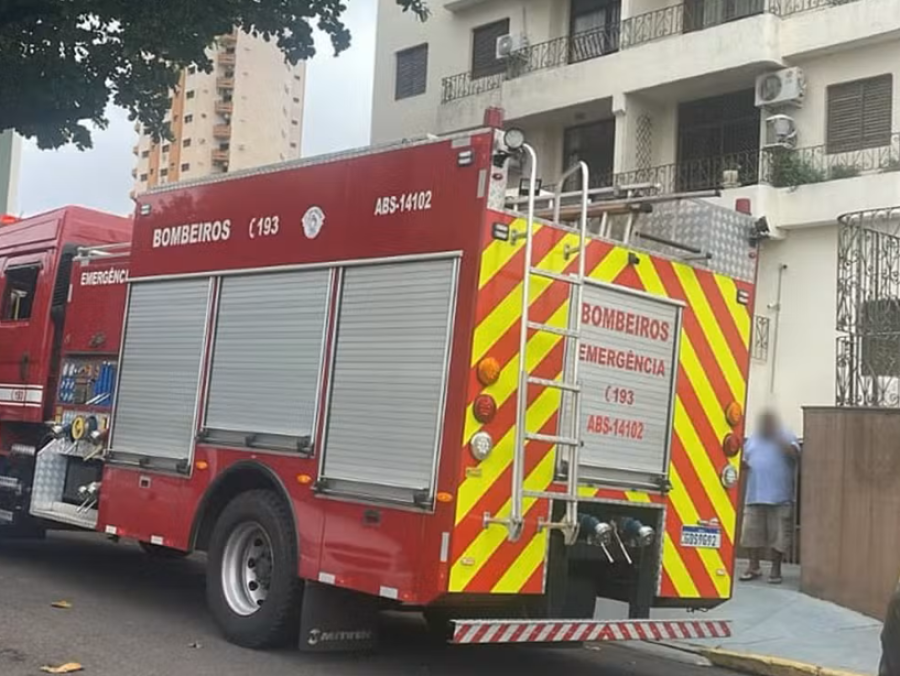 Incêndio atinge apartamento após morador esquecer panela no fogo em Presidente Prudente (SP)