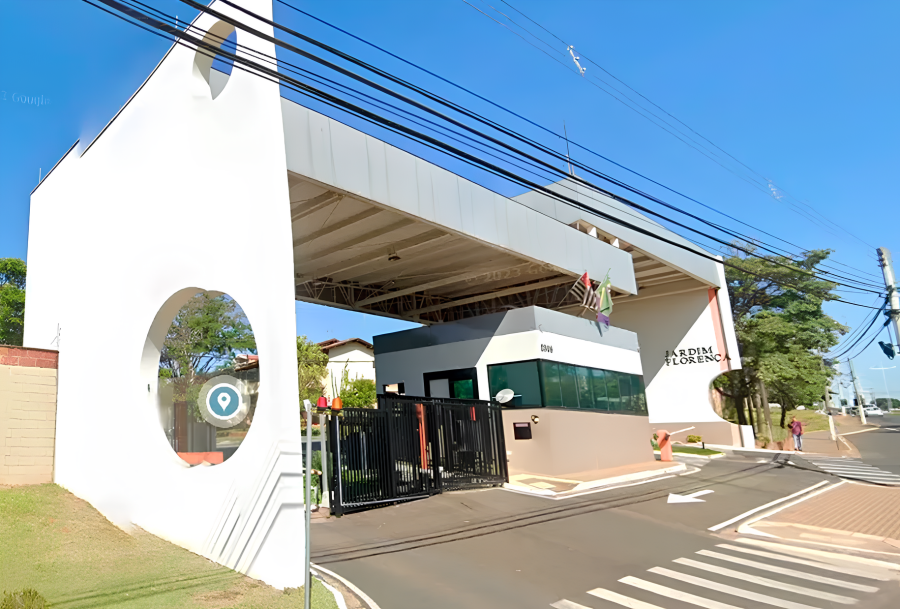Conflito entre vizinhos por latidos termina com fezes em carro e ameaças em condomínio de Limeira (SP)