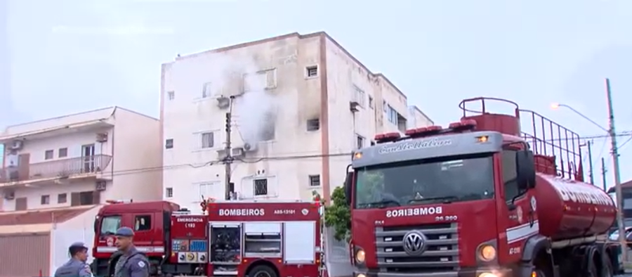 Incêndio destrói apartamento em Rio Preto e deixa moradora ferida